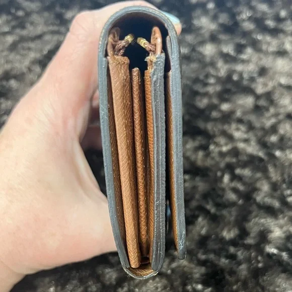 Louis Vuitton Vintage Tressor Canvas Wallet  in Classic Monogram. EUC - Picture 4 of 17